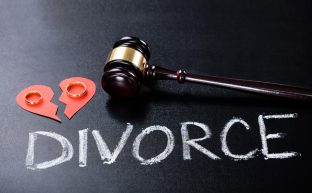 離婚に最適な１１のタイミングと【状況別】離婚の切り出し方