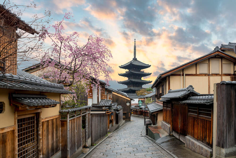 外国人観光客マナー向上に成功した京都府の例